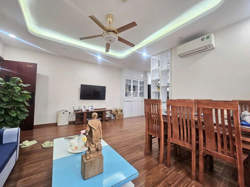 Chính chủ bán CC BQP - 75m2 - 2 Ngủ - 2Wc - Chỉ 5.55 tỷ (MTG)