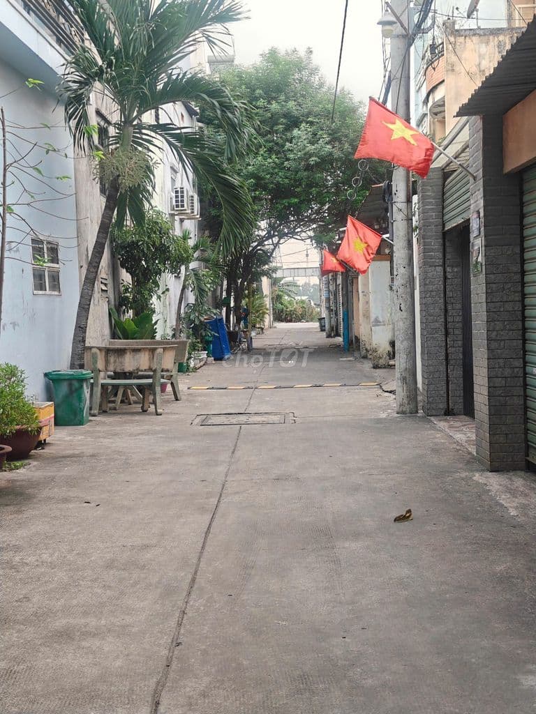 Bán nhà hẻm 5m Trần Thị Năm Q12, 5x20m, 1 lầu, giá 5.7 tỷ