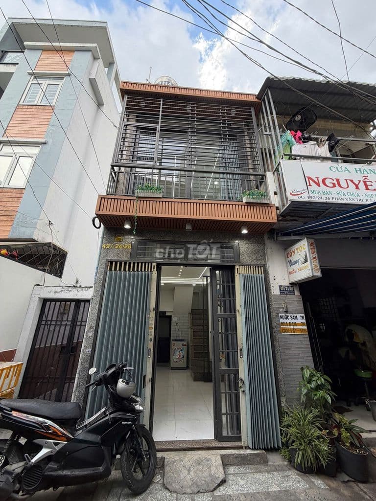 Cần bán nhà hẻm rộng đối diện Emart Phan Văn Trị - nhà mới ở ngay