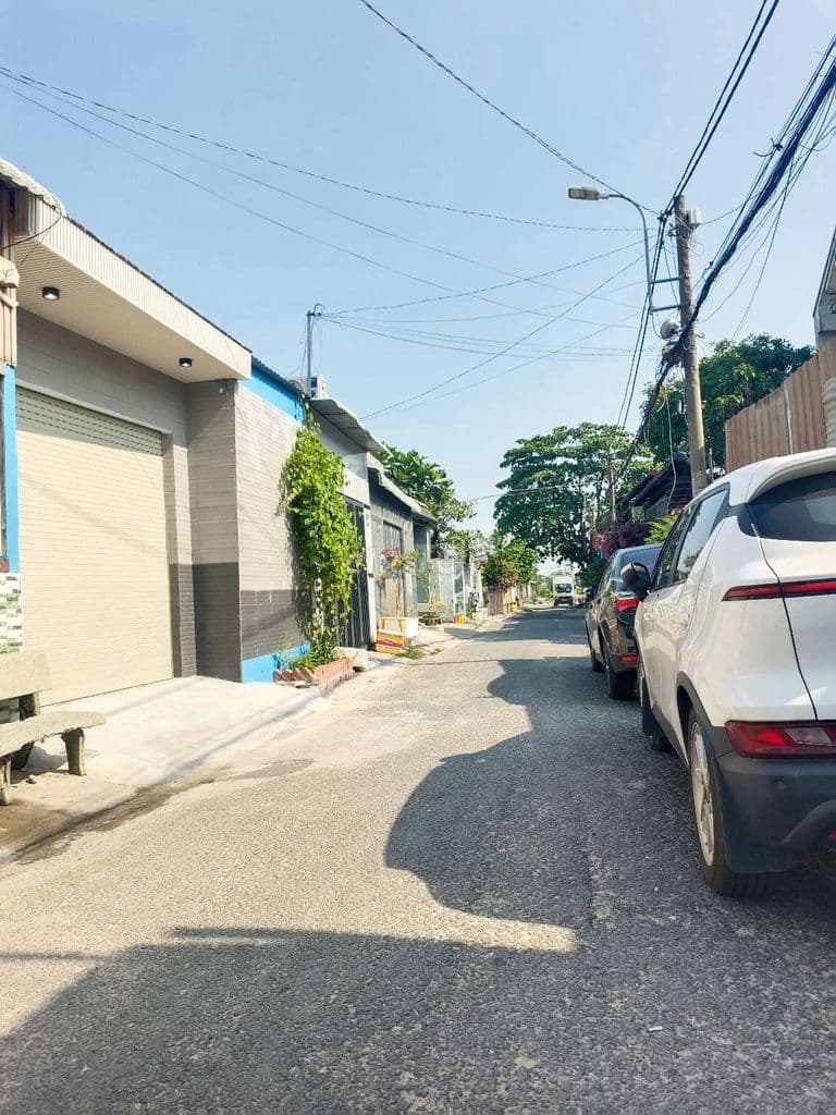 NHÀ MẶT TIỀN TRUNG ĐÔNG 3A NGUYỄN THỊ NGÂU VÀO 40M ĐƯỜNG NHỰA 8M