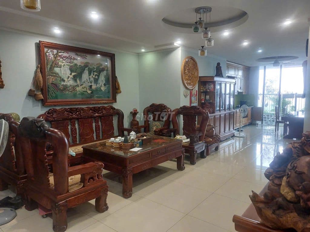 Bán căn Hộ CT12 Văn Phú Hà Đông 167m2, 3 ngủ, 3VS, Full Đồ, Giá 8 tỷ