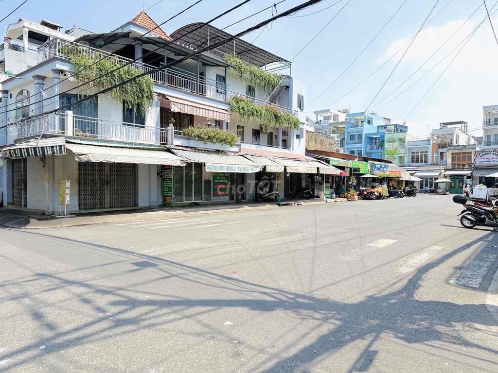 MẶT TIỀN KHU TÊN LỬA, CV PHÚ LÂM, SÁT Q6, 4x19, 2 TẦNG ĐẸP Ở NGAY