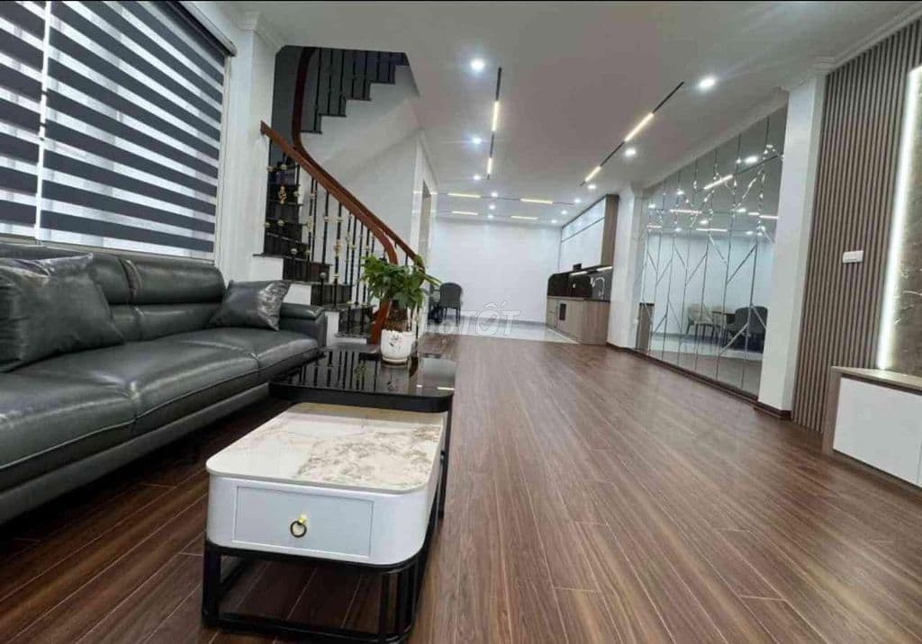 bán nhà phố Lĩnh Nam quận Hoàng Mai siêu phẩm - Ảnh 3