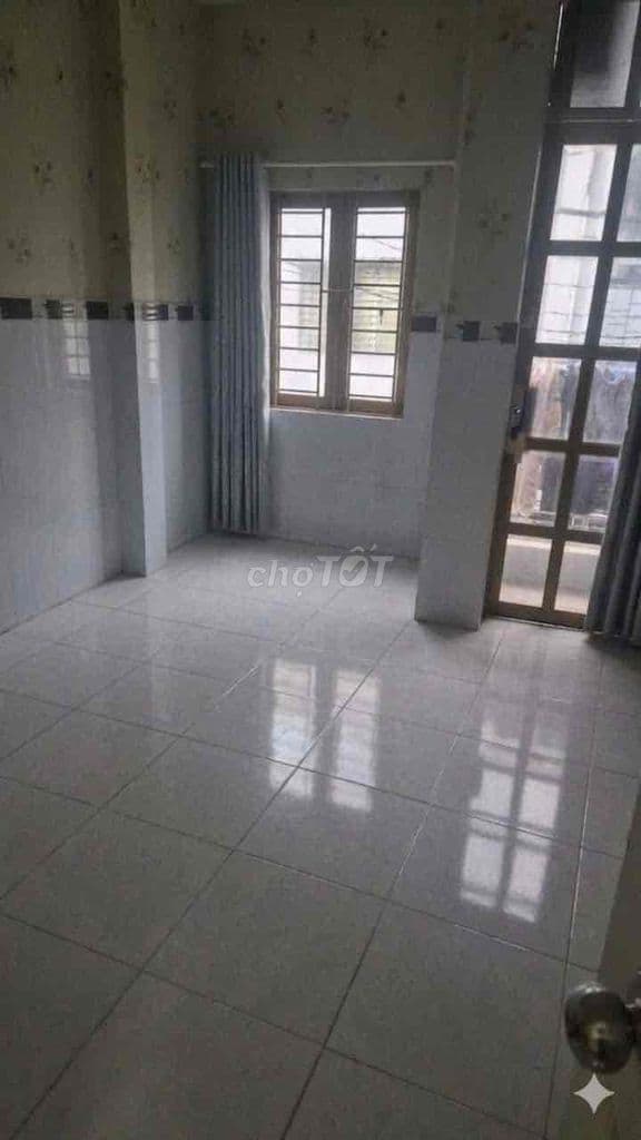 NHÀ NHỎ HIẾM CÓ VỊ TRÍ TRUNG TÂM GIÁP QUẬN TÂN BÌNH ĐƯỜNG ÂU CƠ - Ảnh 2
