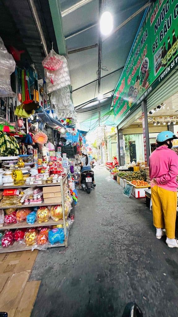 nhà mặt tiền chợ Tam Hà. trong lồng chợ. kinh doanh tốt. sổ hồng sạch - Ảnh 3