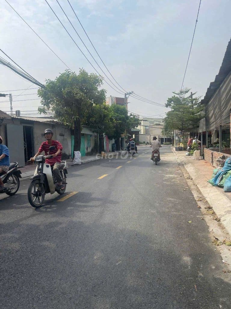Bán đất Hóc Môn