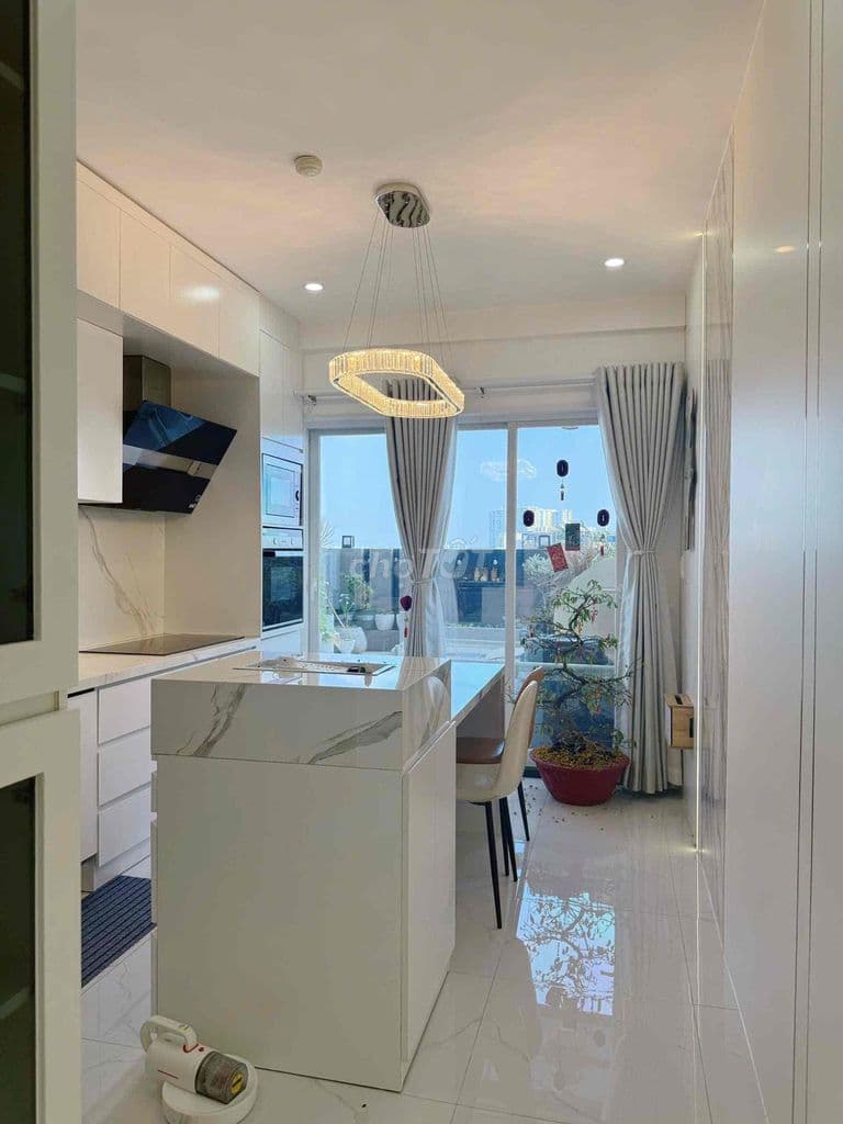 Chính chủ bán gấp Siêu phẩm 1PN sân vườn - Moonlight Kinh Dương Vương