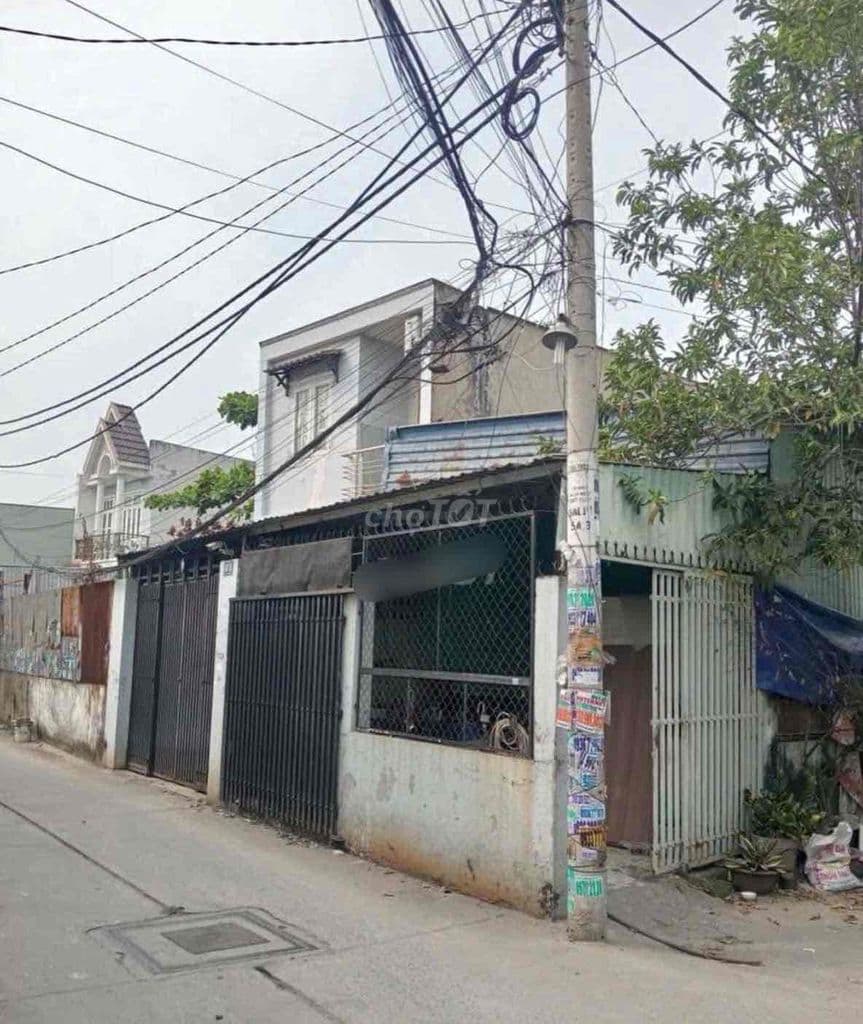 Bán Nhà SHR 9*15m gồm 1 căn lầu suốt và 4 Phòng Trọ 2/VÕ VĂN VÂN VLB