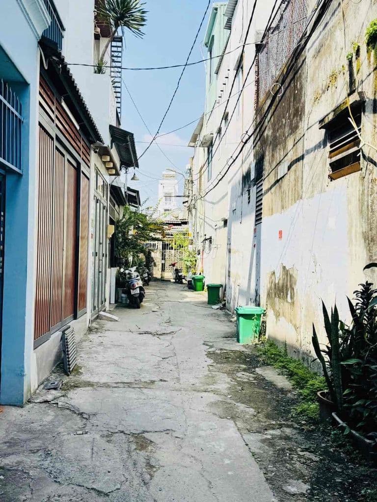 2 TẦNG - 4 x 10 (40m2) - GẦN MẶT TIỀN - LÊ VĂN THỌ, Gò Vấp