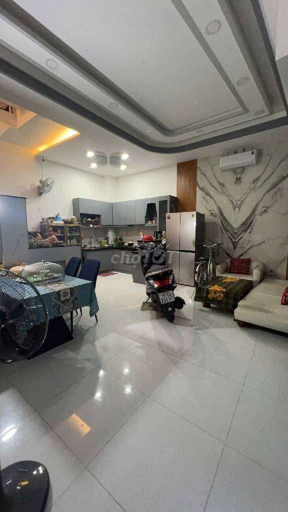 Nhà 4 tầng khu đường Hoa Phan Xích Long 40m2 ngang 6m 5PN gần mặt tiền - Ảnh 2