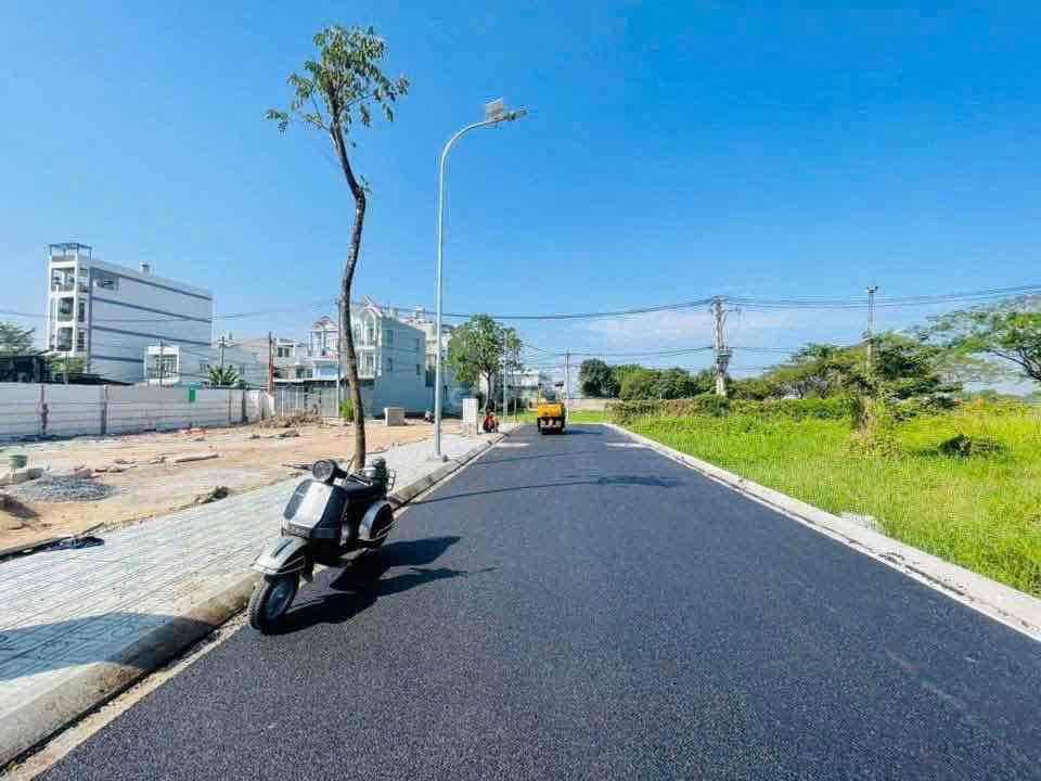 NGỘP BANK BÁN GẤP ĐẤT ĐẸP - bán Lỗ Đất 4,5x18 hơn 4 tỷ - Ảnh 2