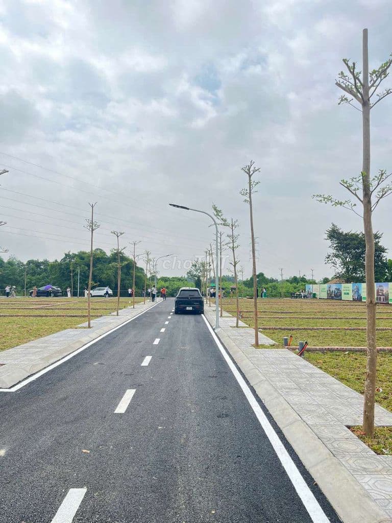 CHỈ 2 TỶ 686 – SỞ HỮU NGAY LÔ ĐẤT TRẠI HỒ, HOÀ LẠC 100M² – MT6