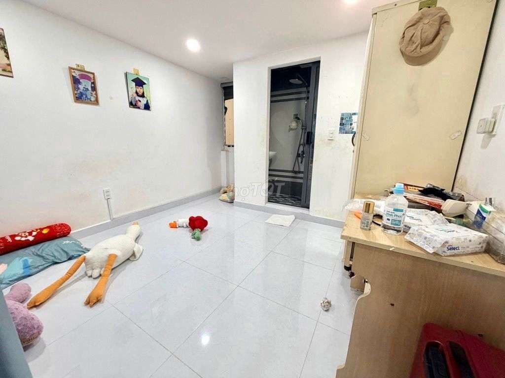 42/14A Hoàng Hoa Thám - 4 Lầu Đúc - 5P ngủ 4WC 4x9 36M2 chỉ 4,58 Tỷ tl - Ảnh 2