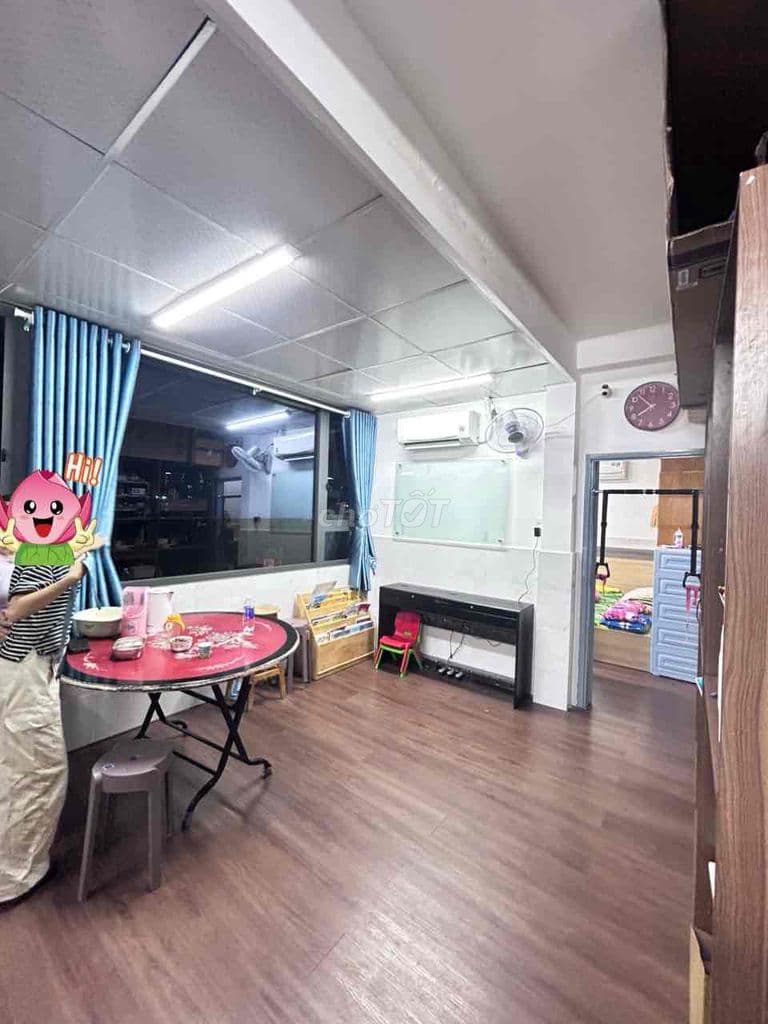CHUNG CƯ NGUYỄN THỊ TẦN P2 Q8 61,9M2 SHR CẠNH CHỢ RẠCH ÔNG, THANG May