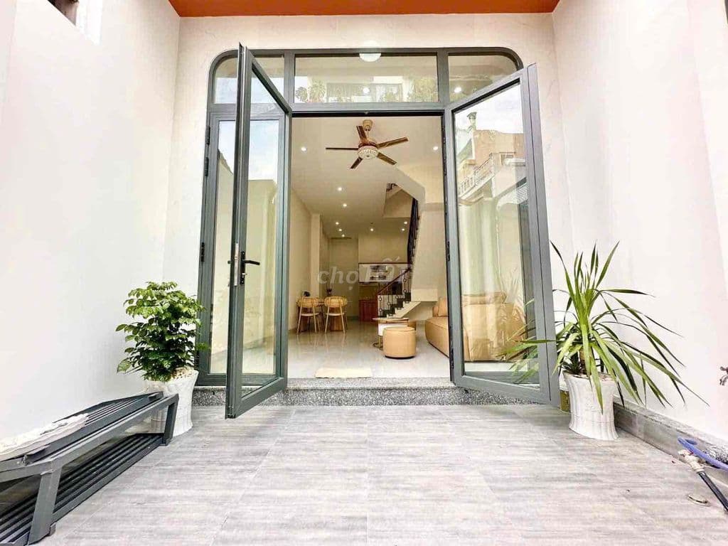 Nhà 4m x 13m xây mới 3 tầng 1/ ngắn đường Tân Thới Hiệp 15 Q12 - Ảnh 3