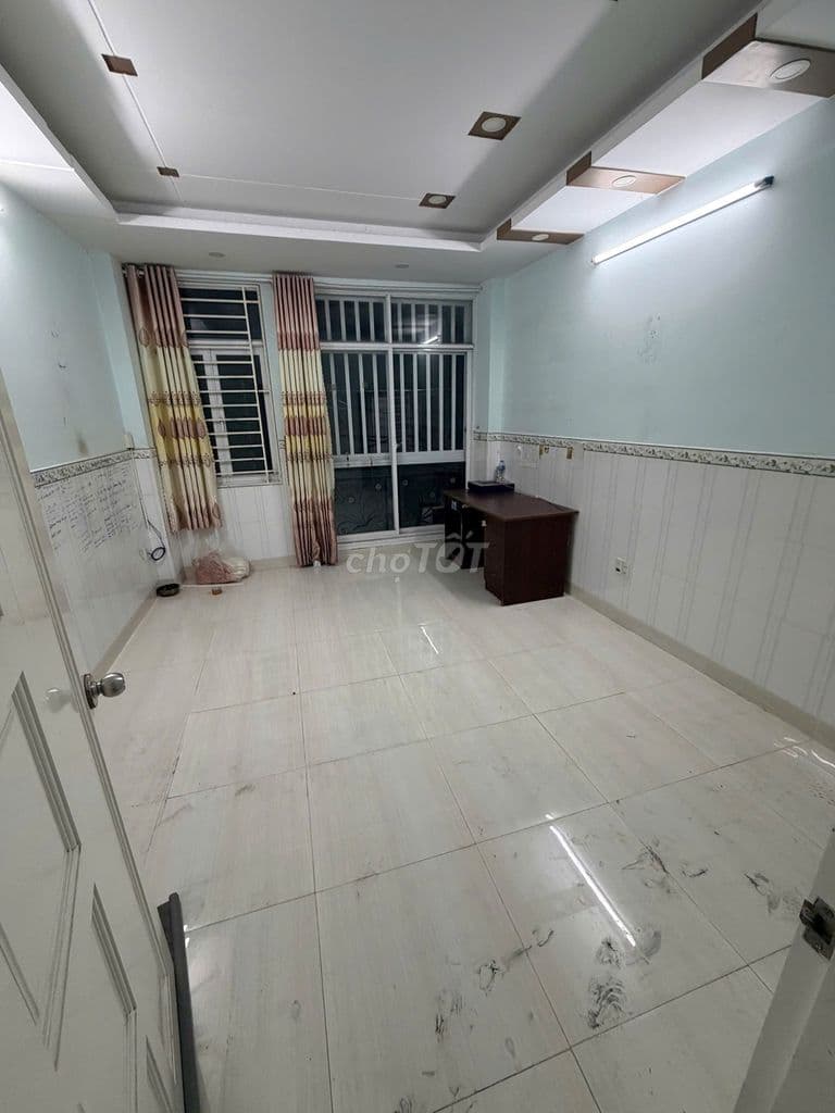 Huỳnh Văn Bánh, Phú Nhuận - DT 4mx8m, 4 Tầng Chỉ Nhỉnh 6 Tỷ - Ảnh 2
