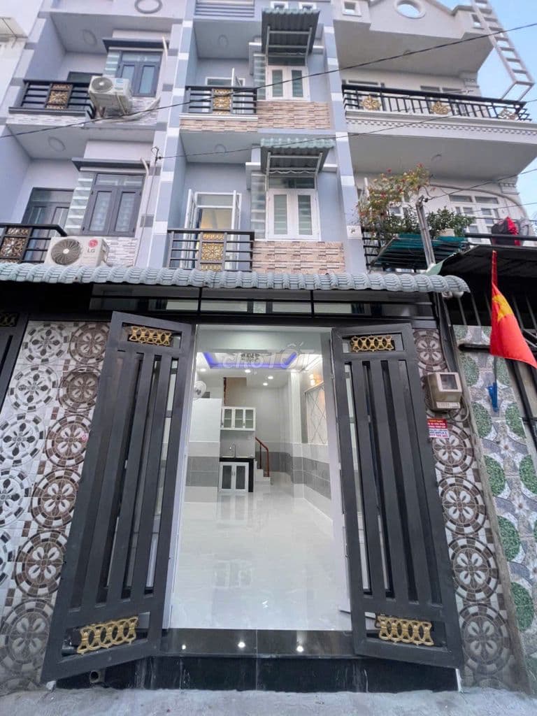 NHÀ HIỆP THÀNH 13 2 LẦU CÓ KHO RIÊNG, GẦN CHỢ HIỆP THÀNH. GIÁ 1,898 TỶ