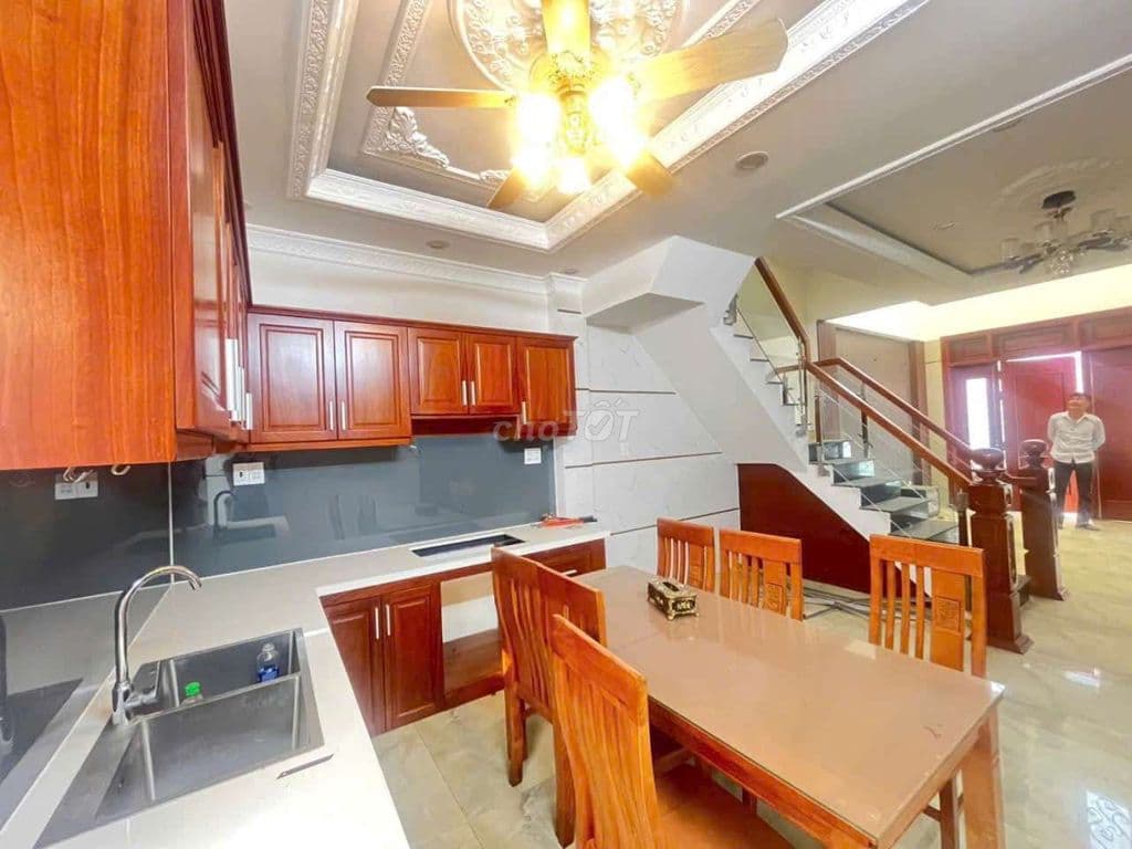 HIẾM _ BÁN NHÀ 4 TẦNG JXH _ ĐẸP LUNG LINH _ THỦ ĐỨC_ TPHCM - Ảnh 3