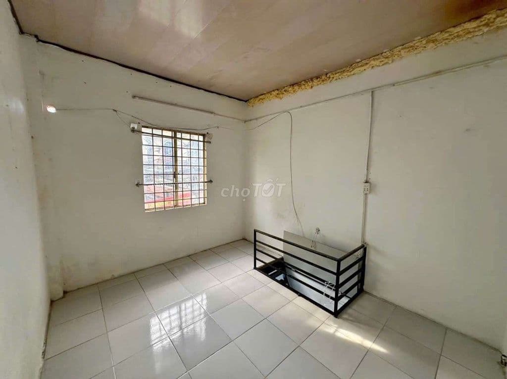 Bán nhà mặt tiền đường số 2 Gò Vấp chỉ 4,4 tỷ - Ảnh 2