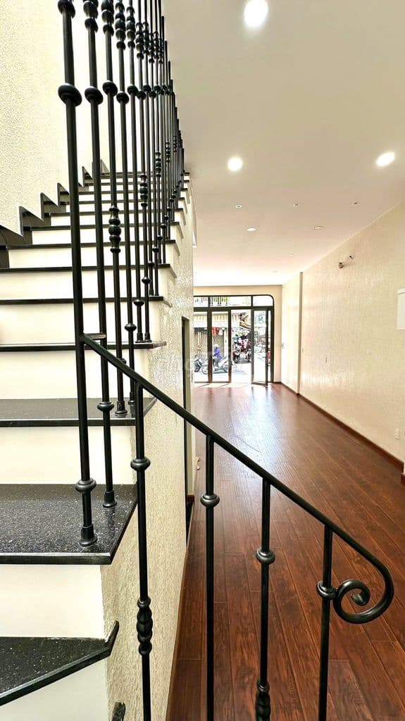 Hẻm kinh doanh 8m ngay chợ Hoàng Hoa Thám 2 tầng 48m2 nở hậu 9.6 tỷ - Ảnh 3