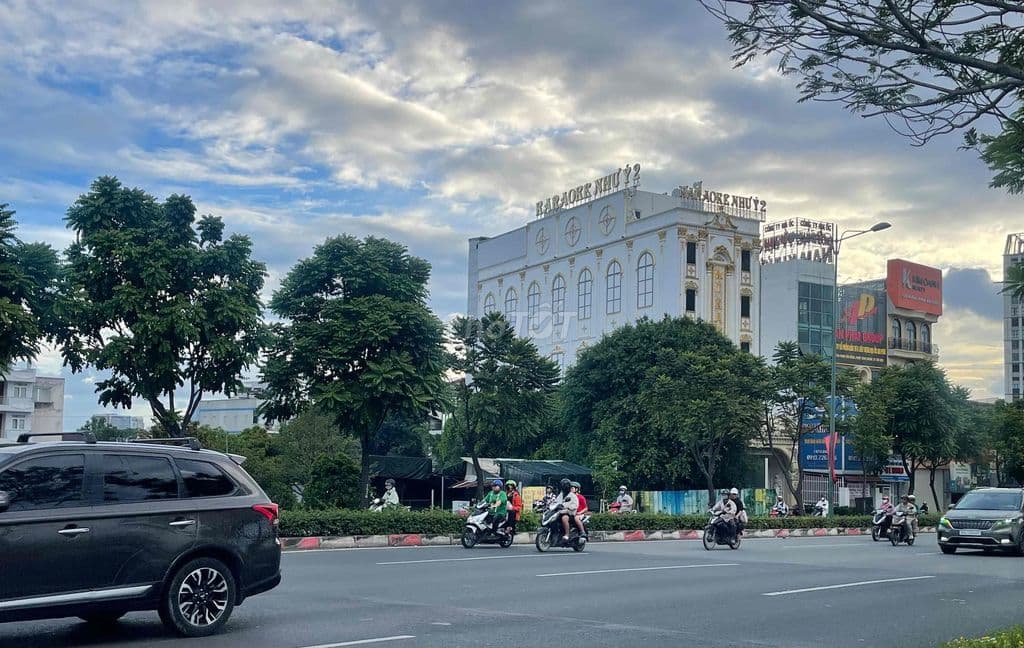 Bán Đất Mặt Tiền đường Phạm Văn Đồng, Hiệp Bình Chánh, Thủ Đức