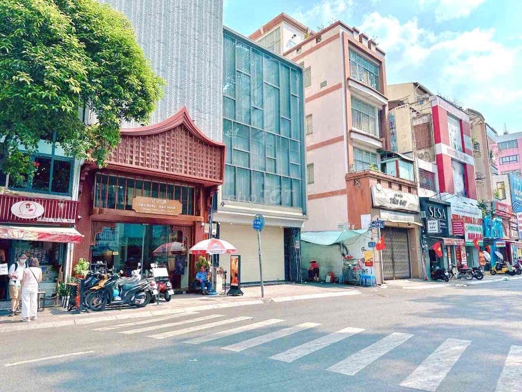 Nhà 3Tầng 99m2 HXH Đường Lê Thị Riêng, Bến Thành, Q1. Chỉ 28.5 đồng