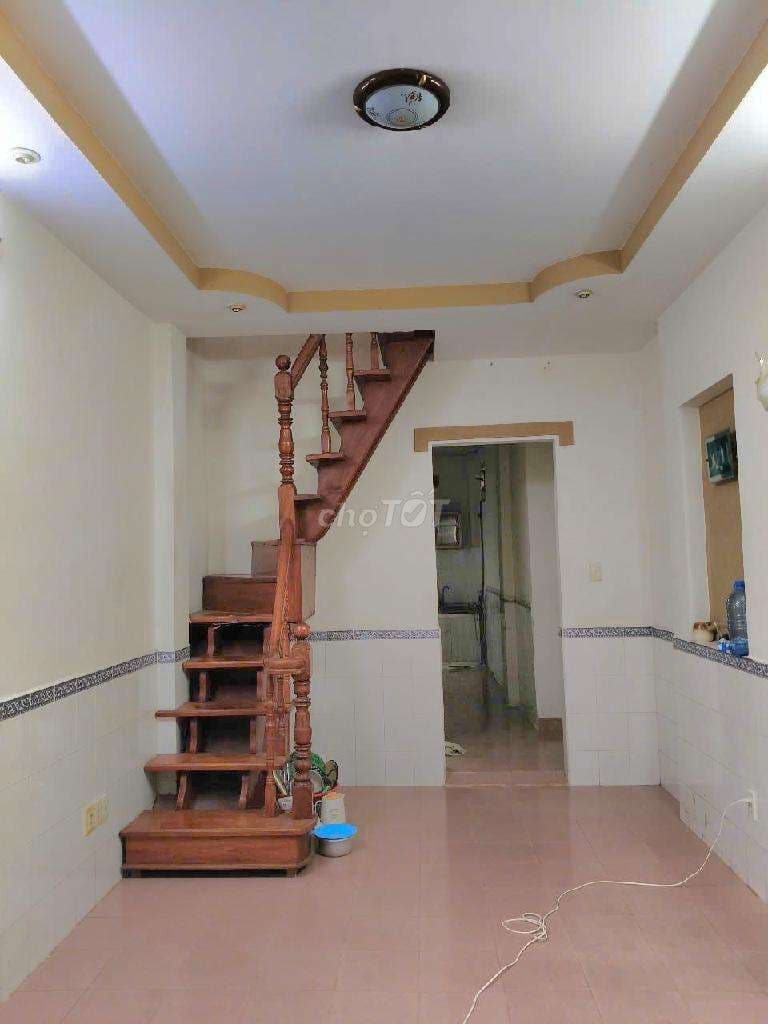 Bán nhà ,cách mạng tháng 8 P12 ,Q 10, DT 50M2 ,2 tầng Giá : 4.2Tỷ - Ảnh 2