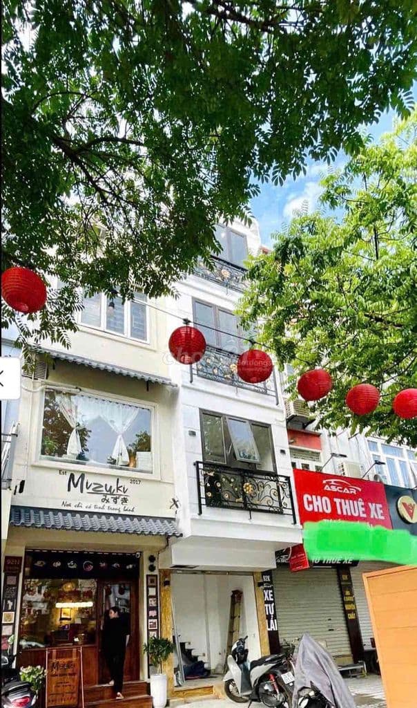 MẶT PHỐ HIẾM Ô CHỢ DỪA Ô TÔ ĐẬU CỬA KINH DOANH BUÔN BÁN ĐỈNH Ở NGAY.