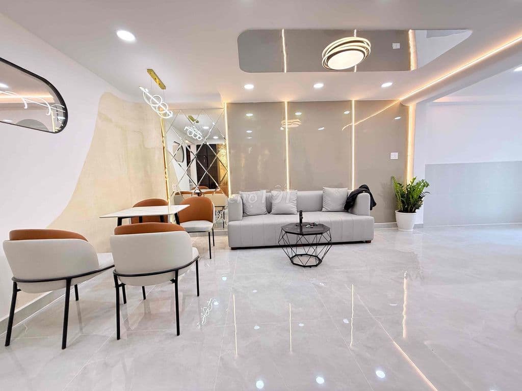 NHÀ ĐẸP 3 TẦNG, 52m2, 4 PHÒNG NGỦ - HẺM OTO NGAY NHÀ GA METRO VĂN THÁN - Ảnh 2