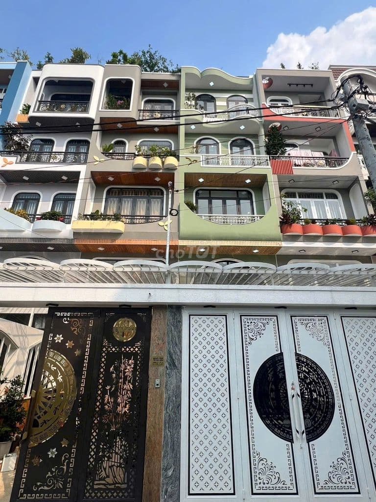 Dãy nhà đẹp 1/ đường Hương Lộ 2 có thang máy (4m*19m) Full nội thất