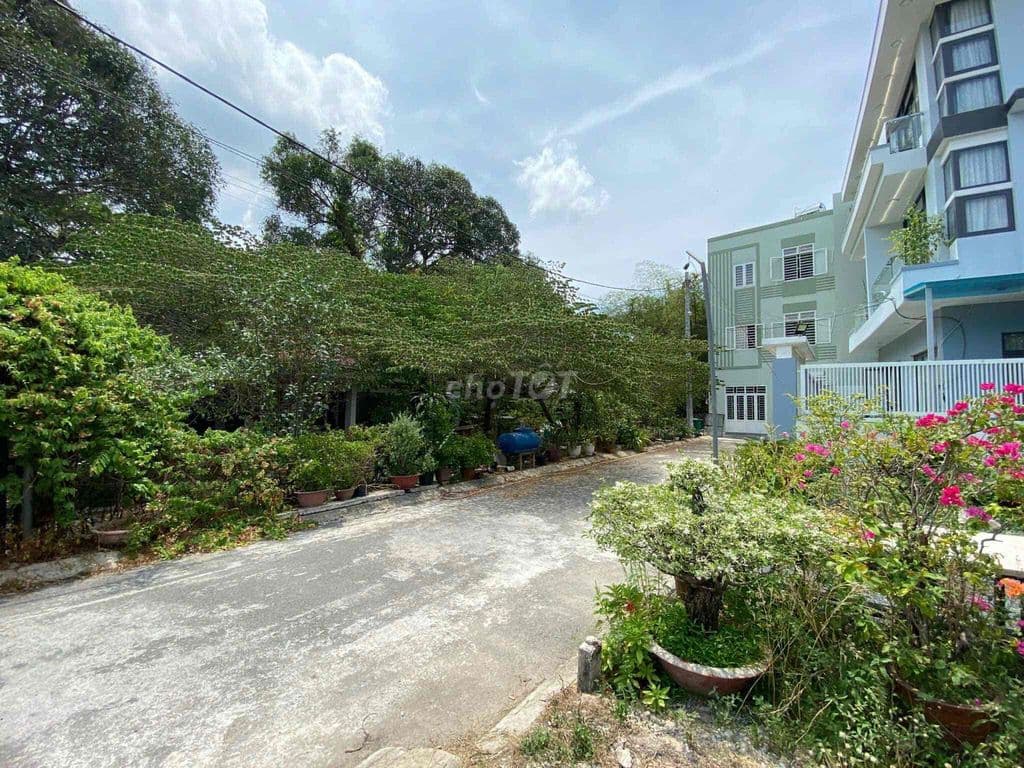 HÀNG HOT lô đất Giáo Dục gần ĐH Ngân Hàng