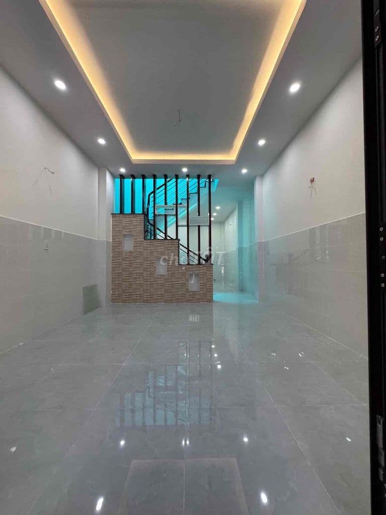 4,35 Tỷ Nhà 2 Tầng Hẻm Thống - Đường Đông Bắc - Giáp Gò Vấp- PMQT