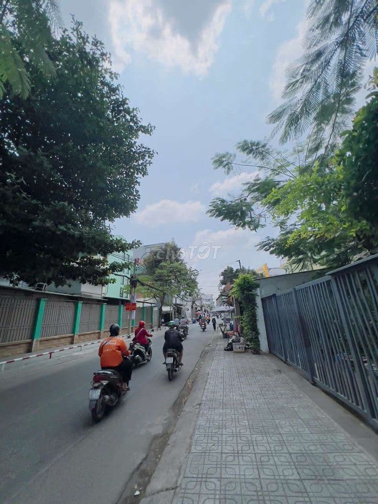 bán nhà cấp 4 hẻm thông xe hơi 1/ thống nhất gò vấp 6 x14.5m giá 8ty8 - Ảnh 2