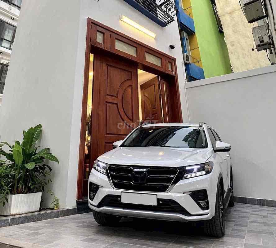 Bán nhà Giang Biên 33m dân xây ô tô tải đỗ cửa full nội thất 6 ty