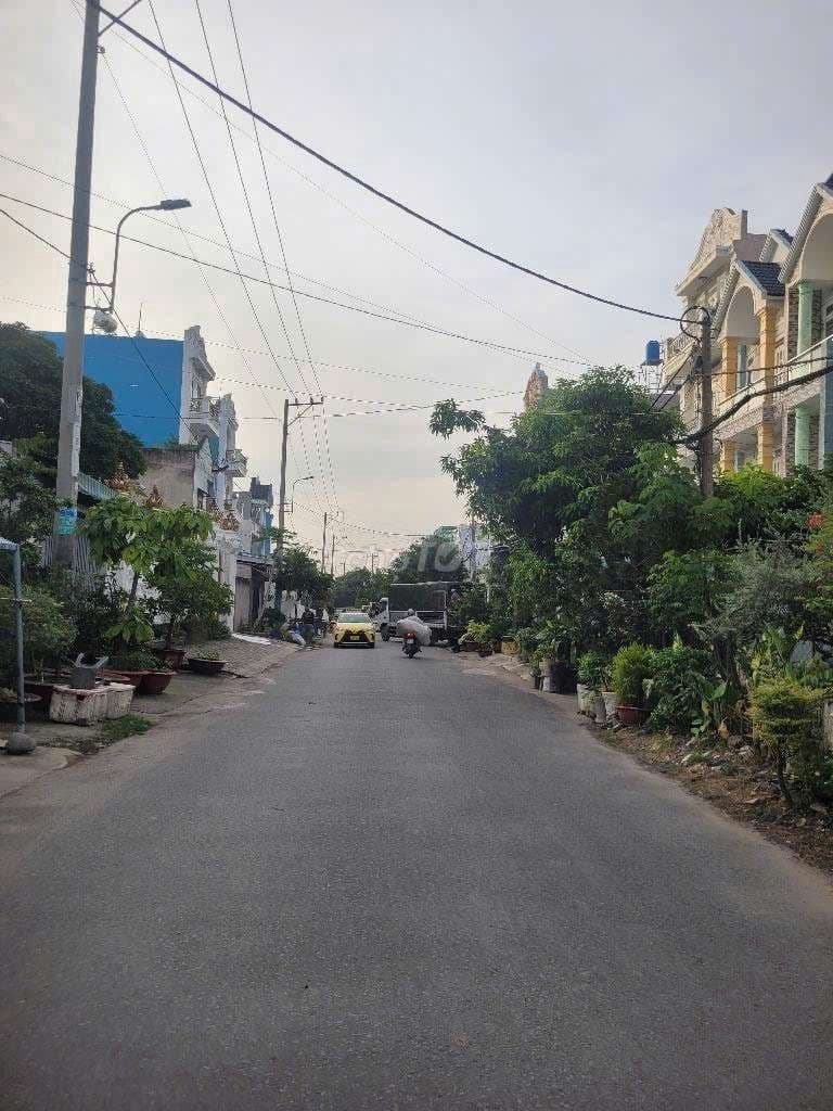 Giảm còn 5.99 tỷ- NHÀ 3 TẦNG 100M2 5×20 Gần Phan Văn Hớn, Bà Điểm