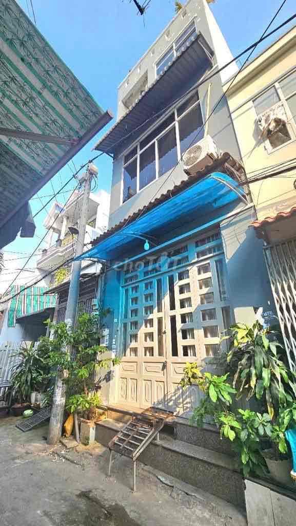 Hot, Bán gấp Nhà riêng Kênh Nước Đen BTân, 32m2, 3 tầng, hẻm xe hơi, 3