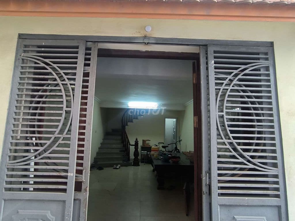 Bán nhà khu vực yên hoà