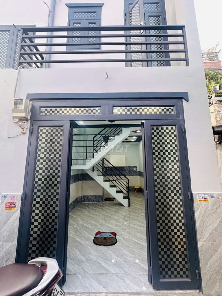 Bán 2 Căn Nhà Q12 ngay ngã 4 Chợ Cầu 4x7m Có GPXD Sổ Hồng Full Thổ Cư