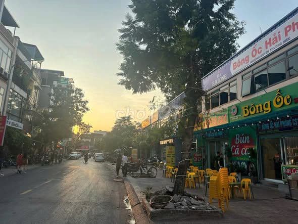 bán nhà 3 tầng Sài Đồng Long Biên mặt tiền 4.5m - Ảnh 2