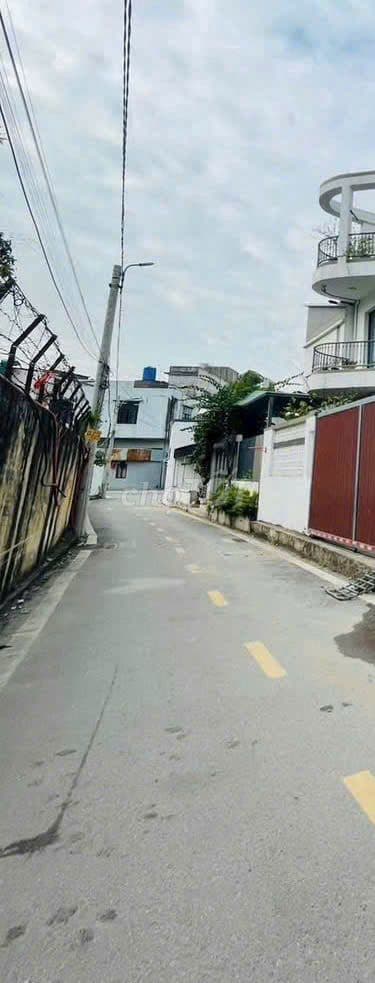 BÁN 3,82 TỶ - NHÀ KẾ HẺM XE HƠI NÉ NHAU THÔNG RA ĐƯỜNG PHAN ĐĂNG LƯU