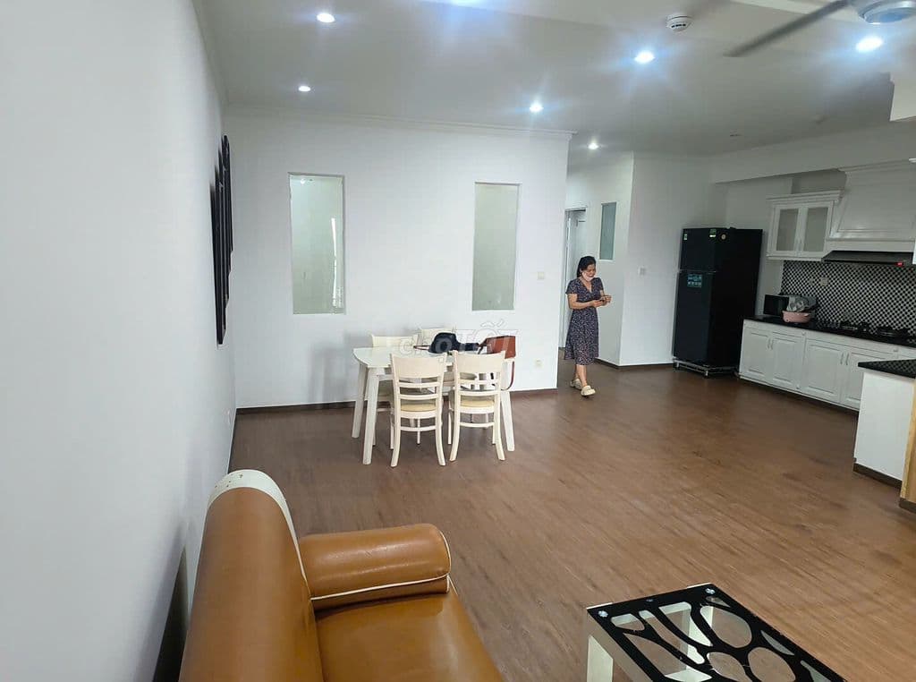 Căn hộ Phúc Thịnh, 341 Cao Đạt, P. 1, Q. 5, Dt 70m, giá 4 tỷ, sổ hồng