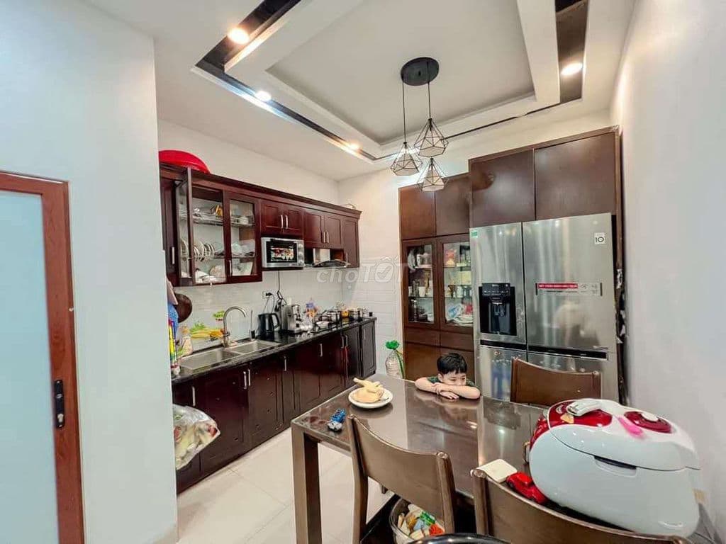 Hoàng Quốc Việt, ngõ 3 gác, thông thoáng, dân xây, 42m*6T - Ảnh 2