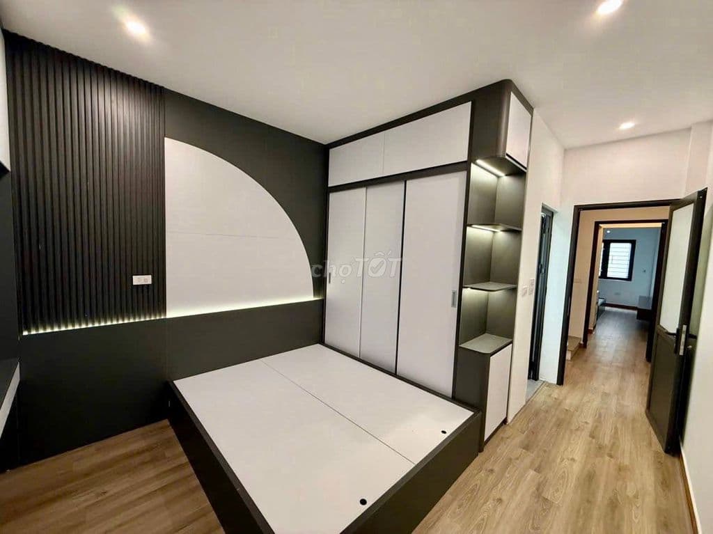 Nhà đẹp 4 tầng 4 ngủ full nội thất Thạch Bàn Long Biên - Ảnh 3