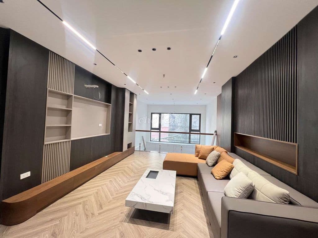 Bán nhà ngõ 160 Cổ Linh - Long Biên - Gần Aeon mall - có thang máy - Ảnh 2