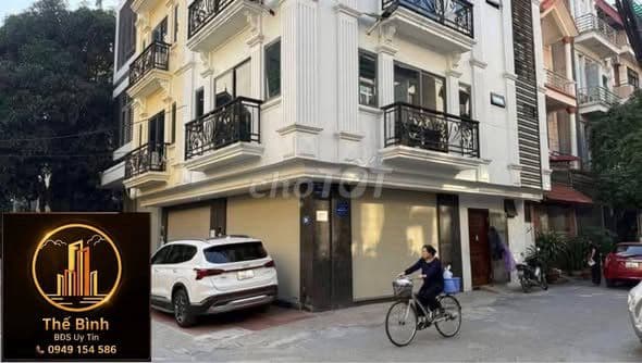 bán nhà 30m² Thanh Xuân thang máy ô tô tránh