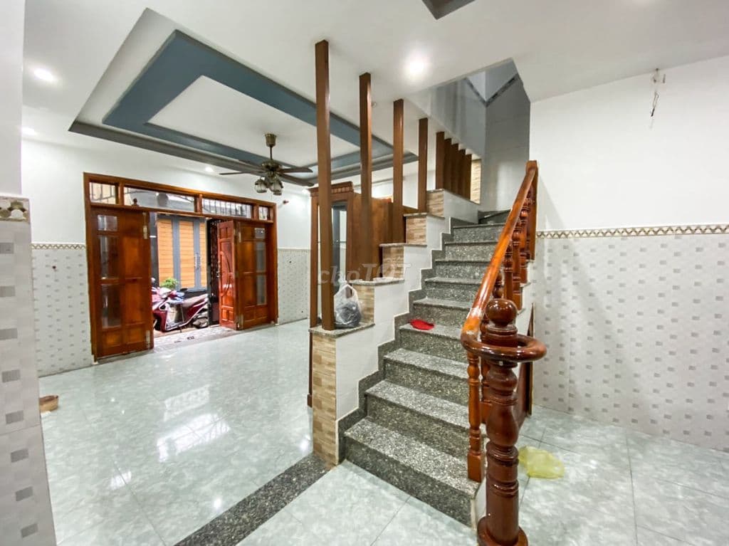 Bán nhà 54m² ngay ngã tư Bà Điểm – Vị trí đẹp, tiện di chuyển