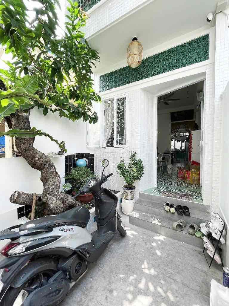 2 MẶT TIỀN HẺM PHAN CHU TRINH - 4 PHÒNG NGỦ CHỦ NHÀ XÂY Ở KIÊN CỐ