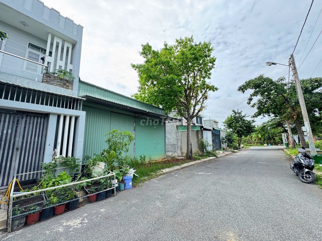 2 NỀN ĐẤT LIỀN KỀ - KDC CHÂU LONG 545 NGUYỄN XIỂN