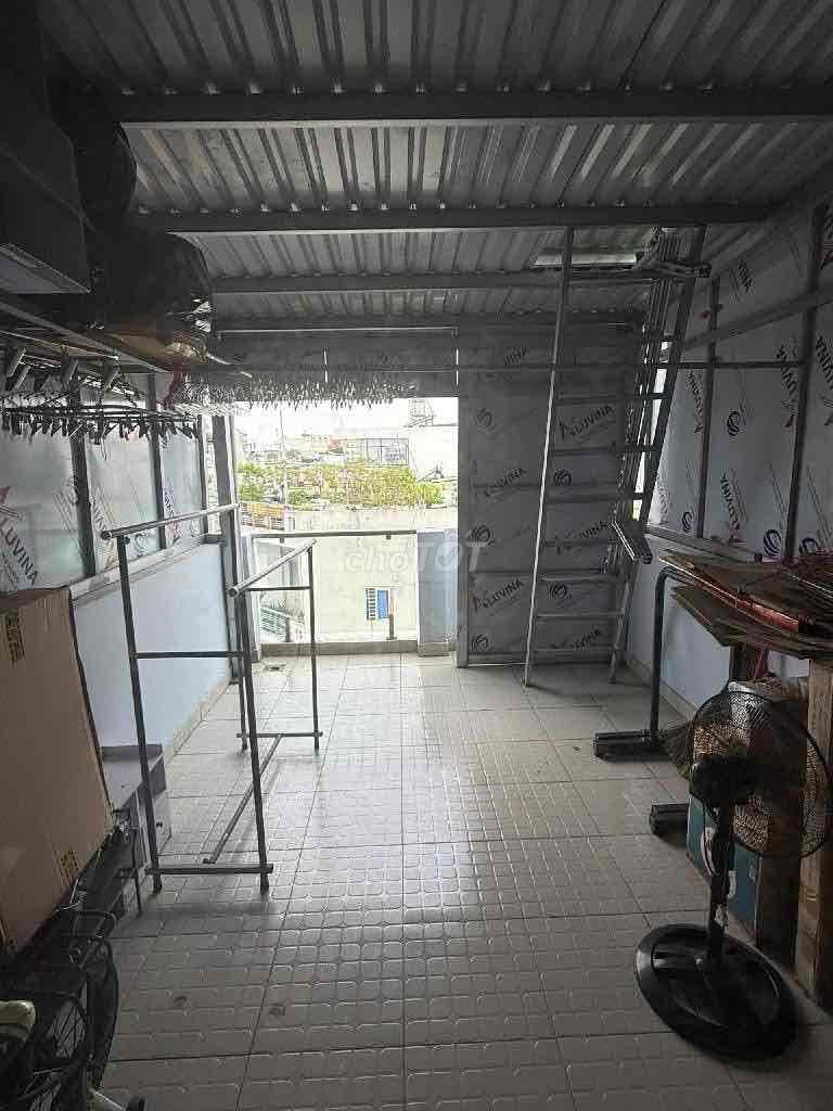 MT Gần Gò Xoài 40m2 4 tầng chỉ hơn 4 tỷ - Ảnh 2