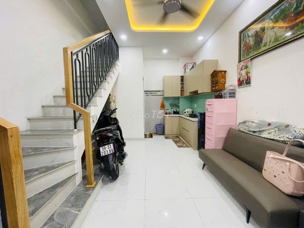 Nhà mới 2 tầng nội thất đẹp, gần NH Á Châu Phan Huy Ích. - Ảnh 3